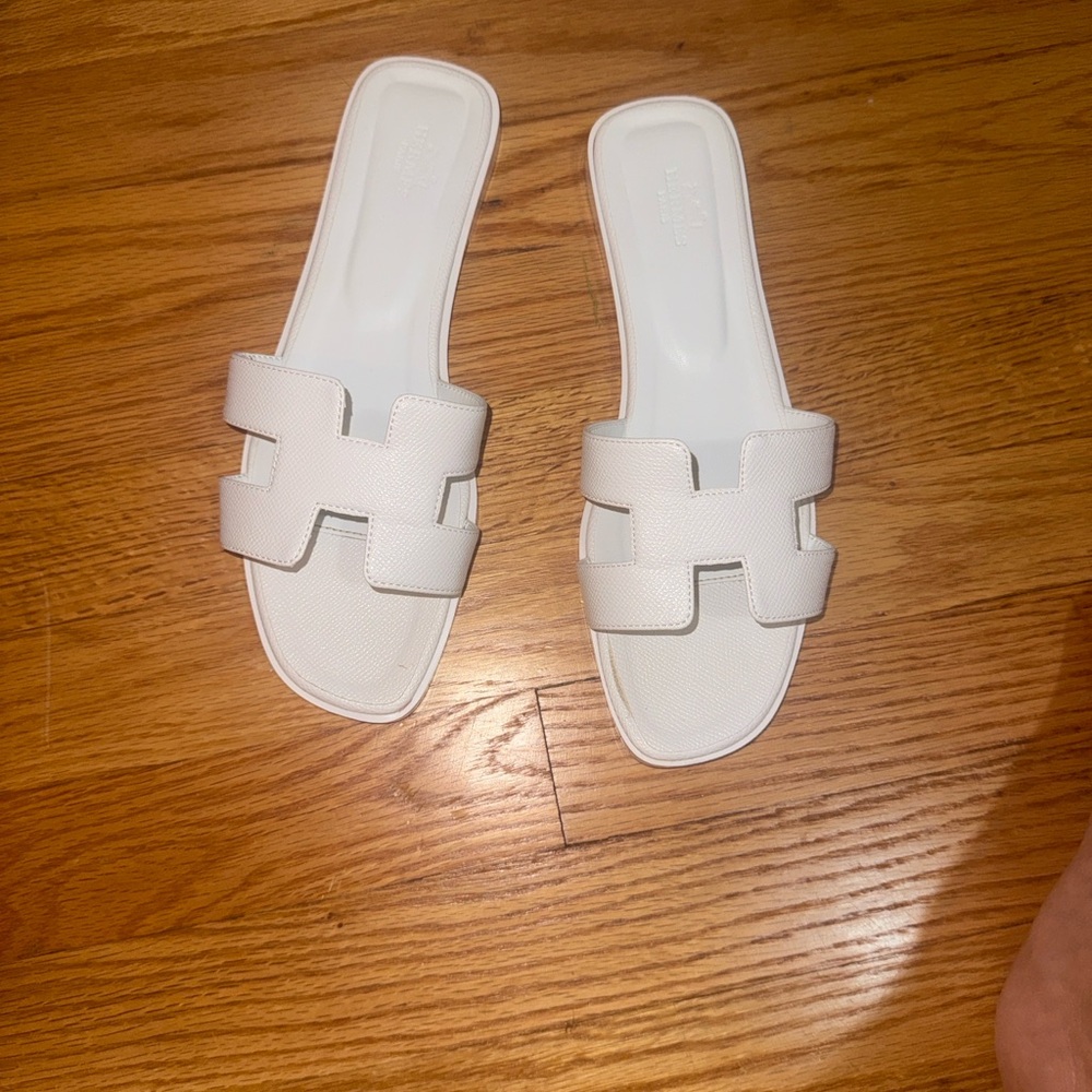 White Women's Open-Toe Slide Sandals with Cutout Strap